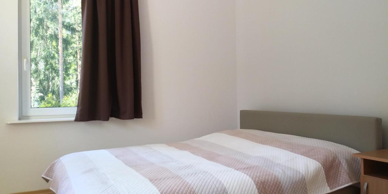 Dom Goscinny Przy Lesie 波别罗沃 外观 照片